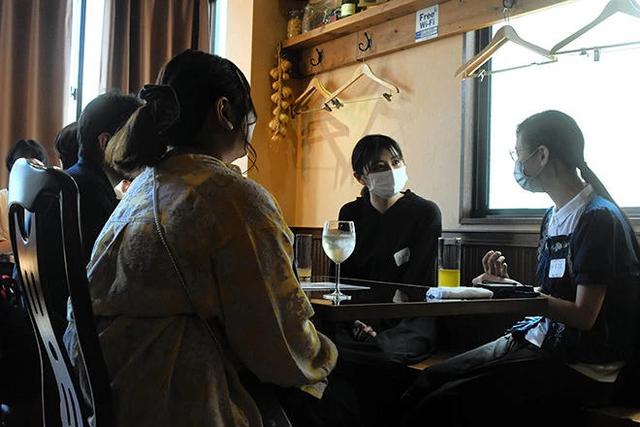 以及80-50问题,即80多岁的父母与50多岁的家里蹲子女一