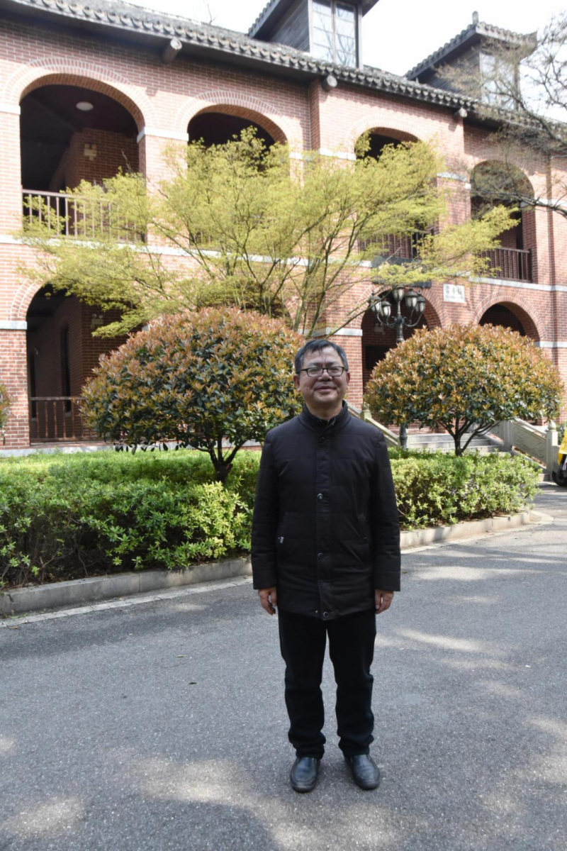 醴陵市中小学综合实践名师工作室主持人,全国创新创造教育首任志愿