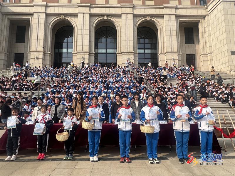 烟台二中学生步入田间地头 探寻农耕文化