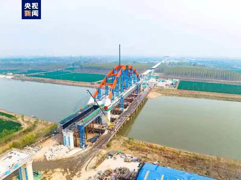 济滨高铁跨徒骇河系杆拱顺利合龙