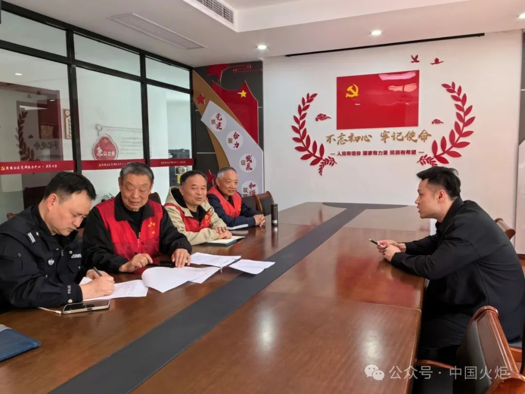 苏州市4月8日,相城区望亭镇关工委,望亭中学关工委组织教师和学生,到