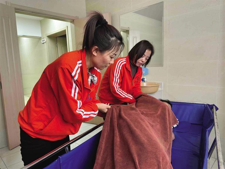 为什么“不上门三百一小时”的服务越来越火?