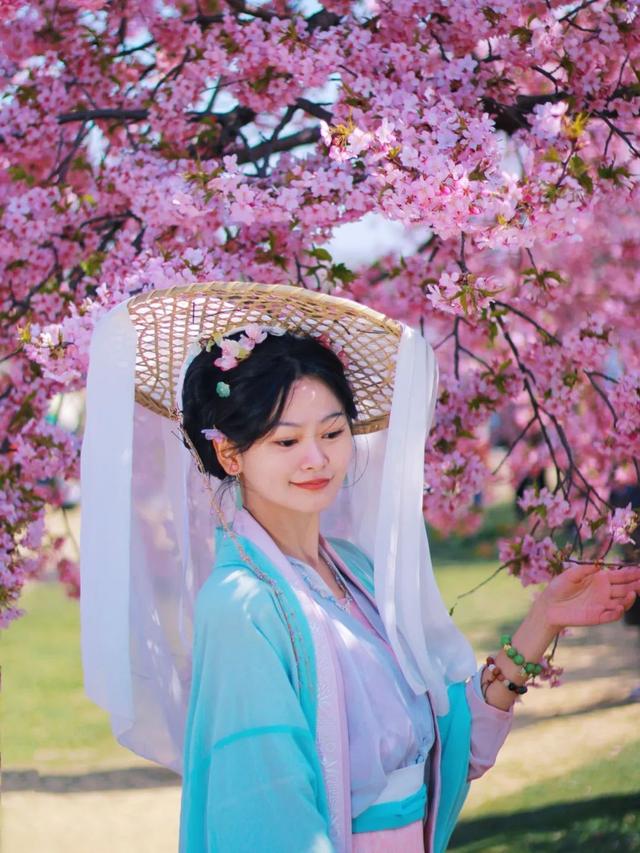 藏不住了民族风vs国际范儿