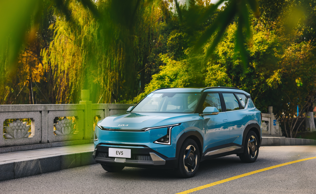 全球汽车企业走进中国,选择静水流深地与用户做朋友|起亚_新浪财经