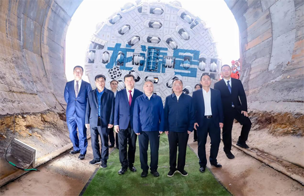 (郴州市市委常委,副市长马天毅和临武县委书记刘杨,大中矿业实际控制