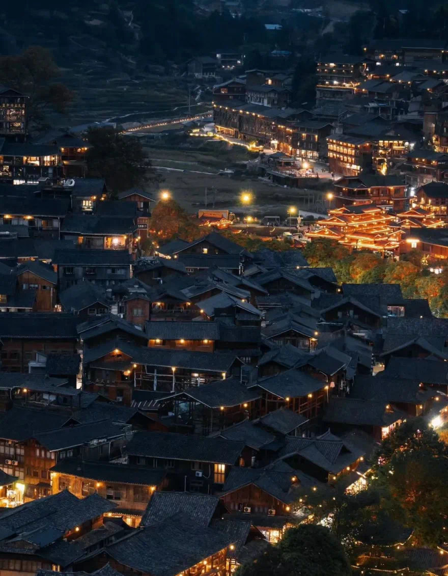 贵州十大旅游产品线路解锁黄小西吃晚饭更多玩法