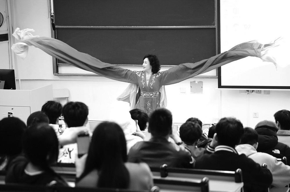 让非遗在课堂上"活"起来_新浪财经_新浪网