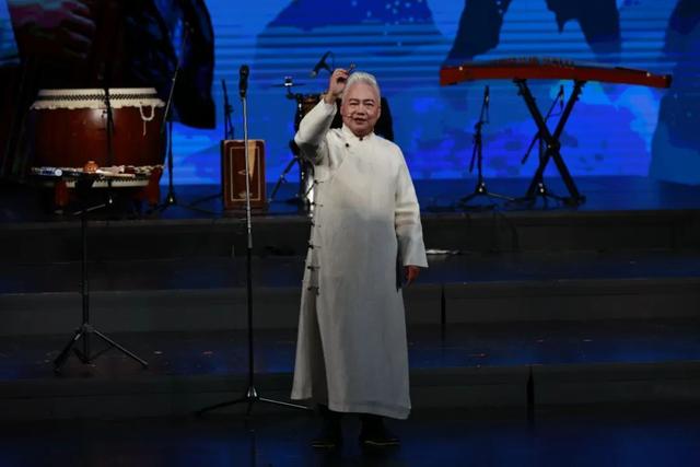 青春国乐进行时——"方锦龙和他的弟子们"国潮音乐会 ▸上海之春 7