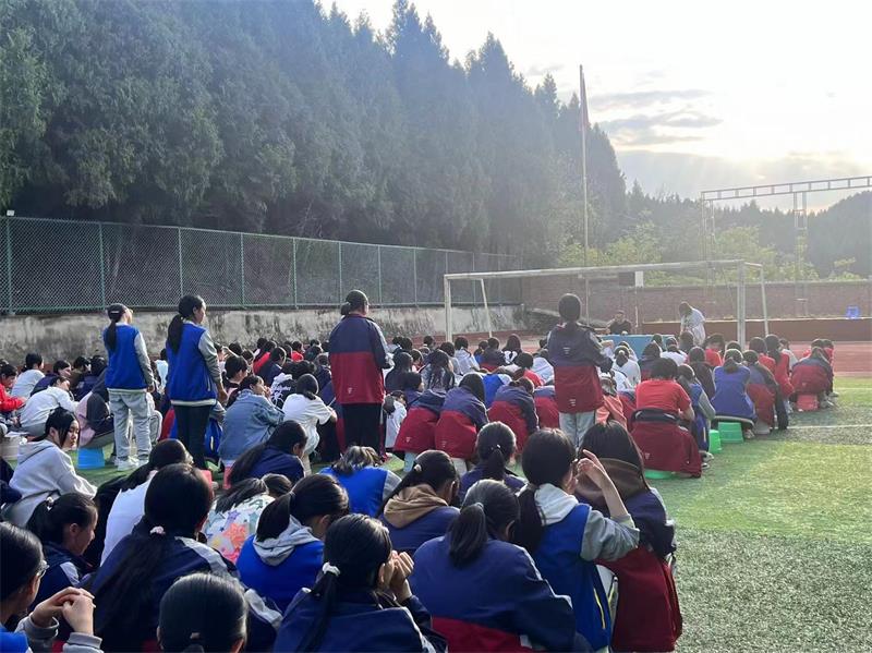 梓潼县潼江中学召开青春期演讲活动|中学_新浪财经_新浪网