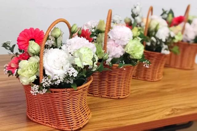 艺术插花设计说明范文怎样写艺术插德信体育花创意说明doc