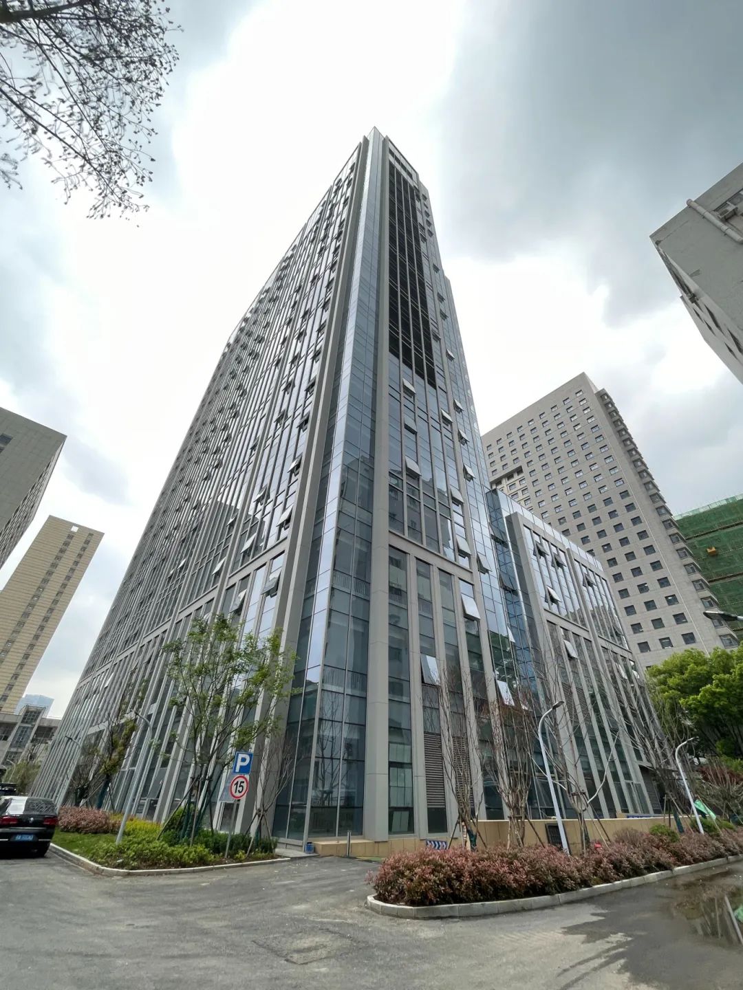 武汉大学泰康生命医学中心新的科研大楼2023年10月斯坦福大学发布第六