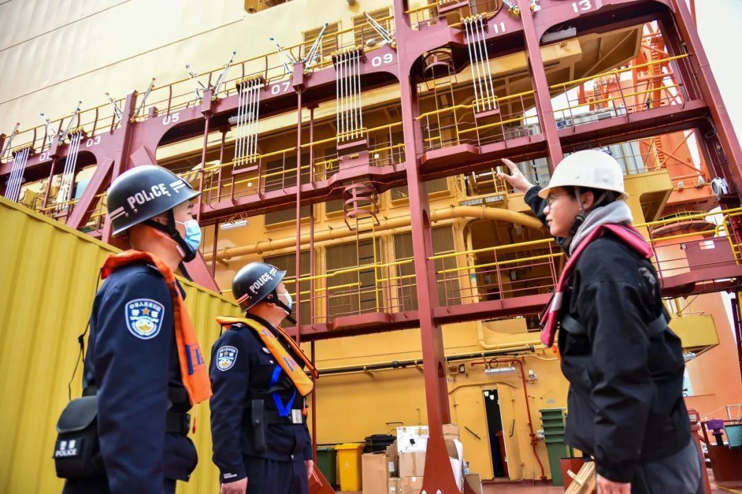 为你喜欢的照片打call!|警察_新浪财经_新浪网