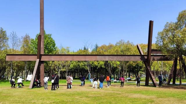 新晋遛娃胜地快来西岸自然艺术公园打卡吧