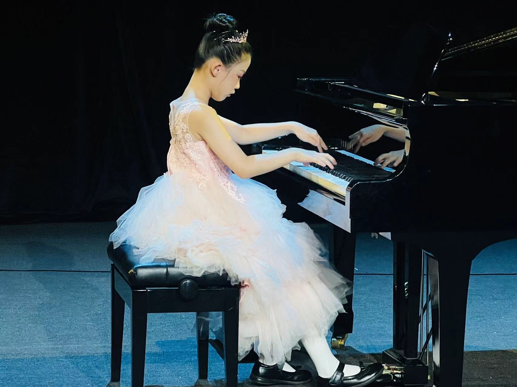 琴深似海 18名少年儿童钢琴演奏经典乐曲|音乐会_新浪财经_新浪网