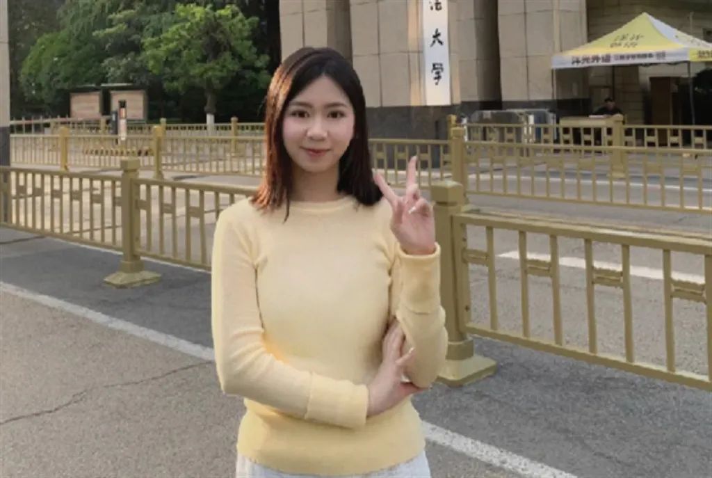中山中专信息技术部2015级电子2班的毕业生李一彬,去年成功考取了西北