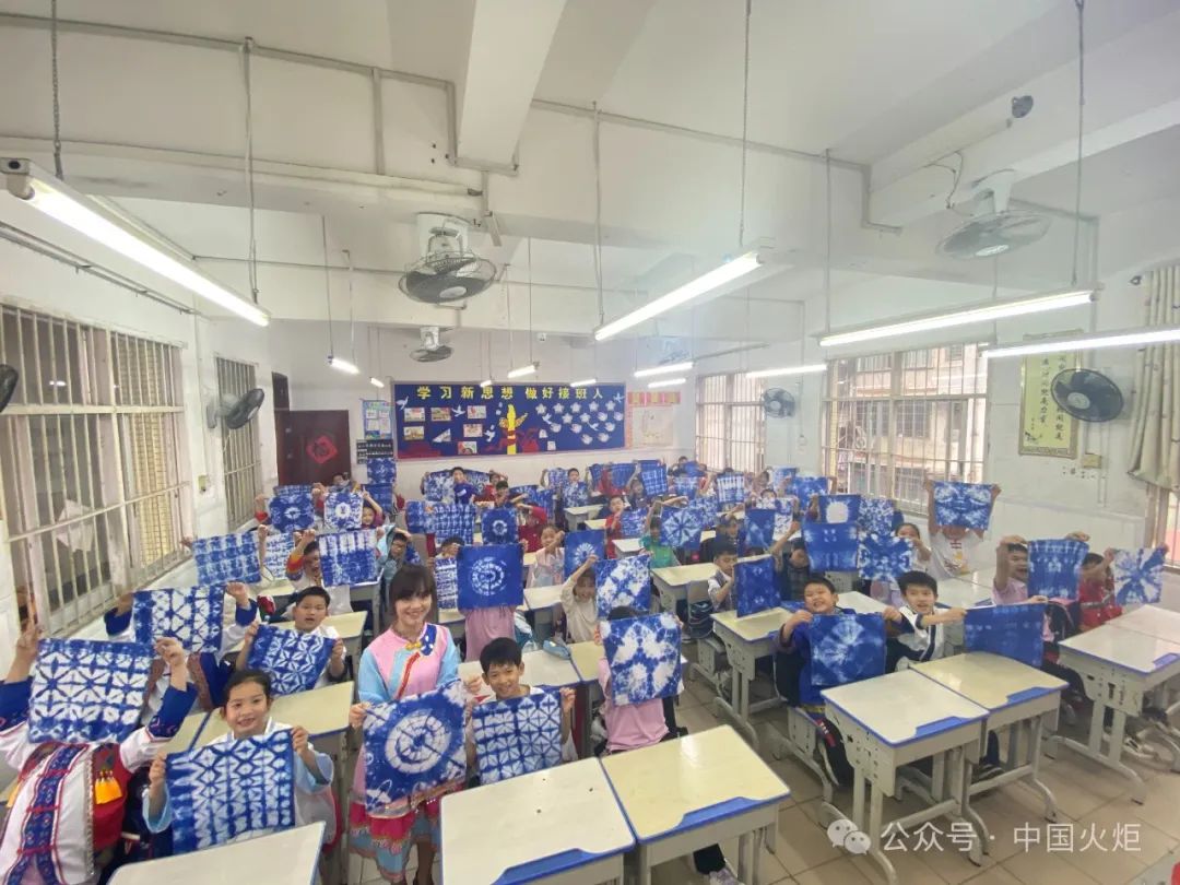 容县容州镇第二小学图片