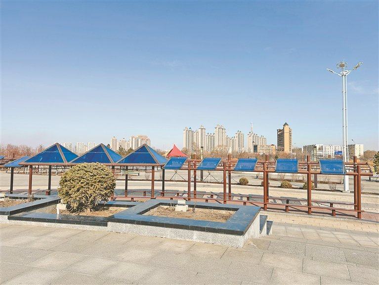 嫩江公园.本报记者 吴玉玺摄