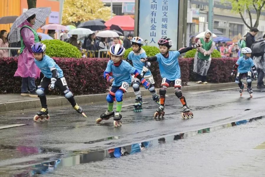 上海湾区青少年轮滑“马拉松”赛