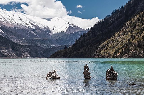 西藏然乌湖，佳能EOS 5D mark2拍摄。