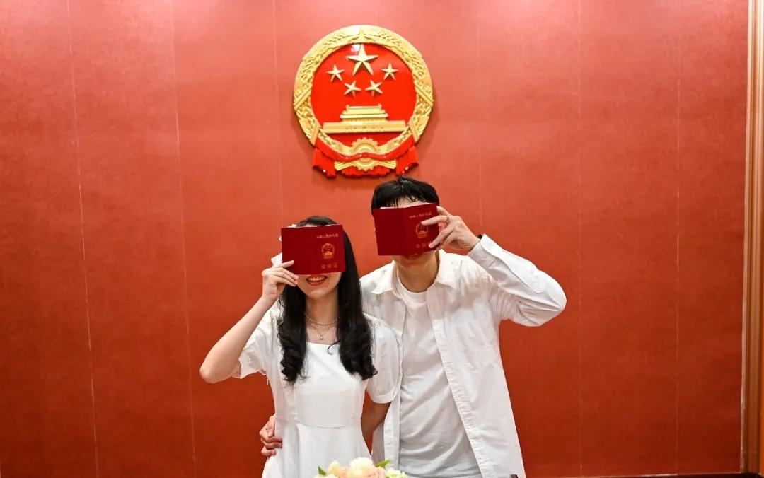 当县城体制内女孩不想结婚_新浪财经_新浪网