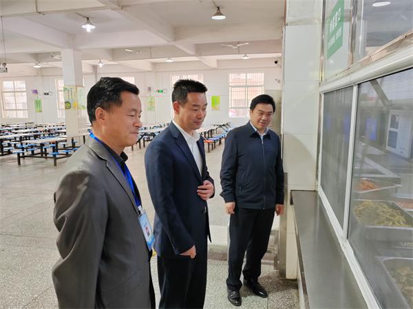 丹江口市二中:调研促提升 筑牢校园安全|丹江口市_新浪财经_新浪网