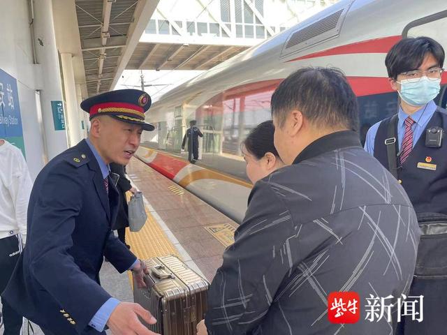 高铁无障碍车厢,让残障旅客出行更便捷|列车_新浪财经_新浪网