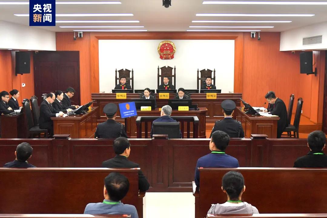 08亿余元,他当庭认罪!|李东_新浪财经_新浪网