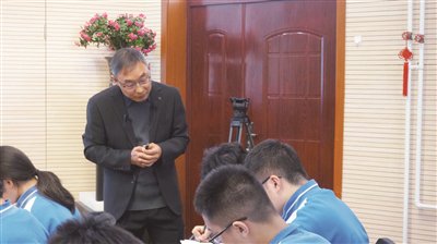 为学生点亮阅读之灯