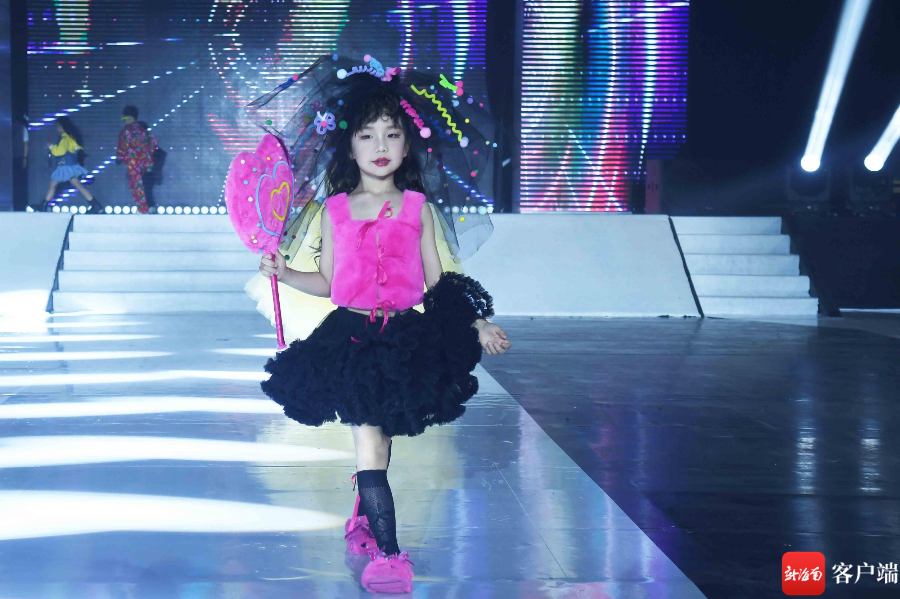 "星璀璨 向未来"2024首届小海星少儿超模大赛第二场初赛在海口成功