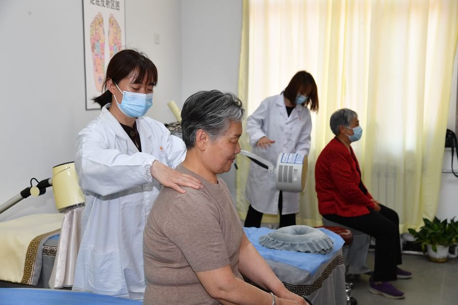 该中心推出"数智化"养老综合服务平台运用物联网,移动互联网,云计算等