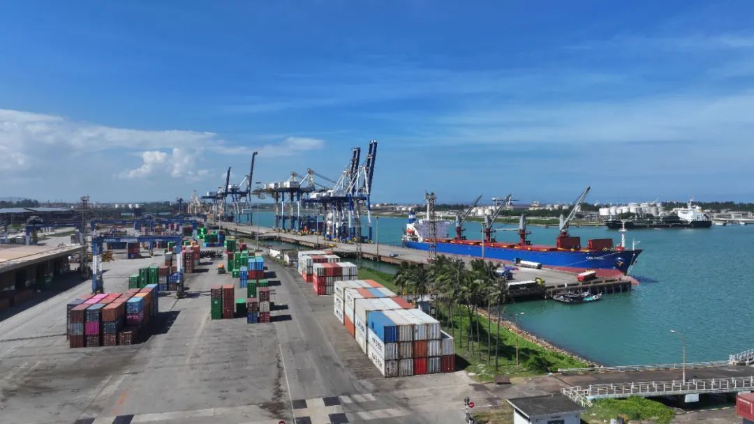 马中关丹产业园区:行稳致远 欣欣向荣