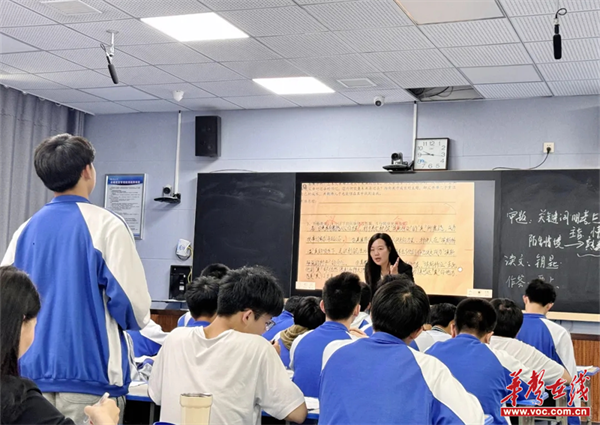 益阳市教育局到安化一中进行教学视导