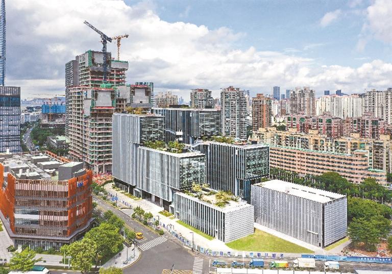 深圳特区报记者 李忠 摄深圳特区报讯(首席记者 秦绮蔚)记者4月20