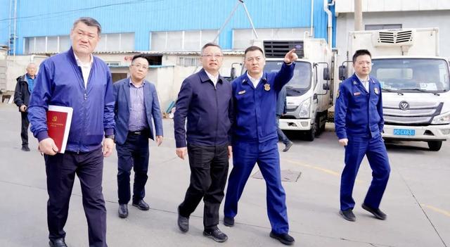 整到位,改彻底!区委书记李晨昊以"四不两直"方式暗访城市运行安全情况