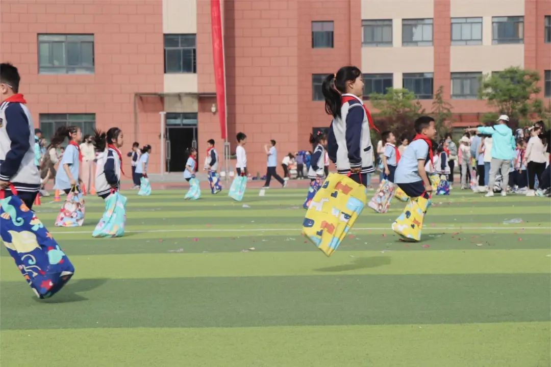 西安浐灞第三小学图片