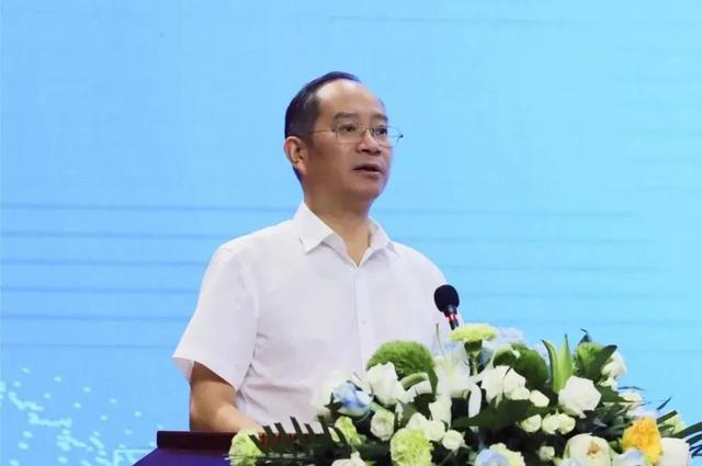 27年帮扶,共叙华兴情长|华山医院赴兴国共商医学教育发展