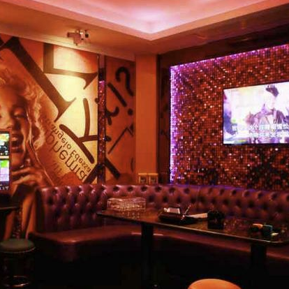 live k·莱芙k主题ktv地址:芦淞区沿江中路8号大汉悦中心b区4楼06星韵