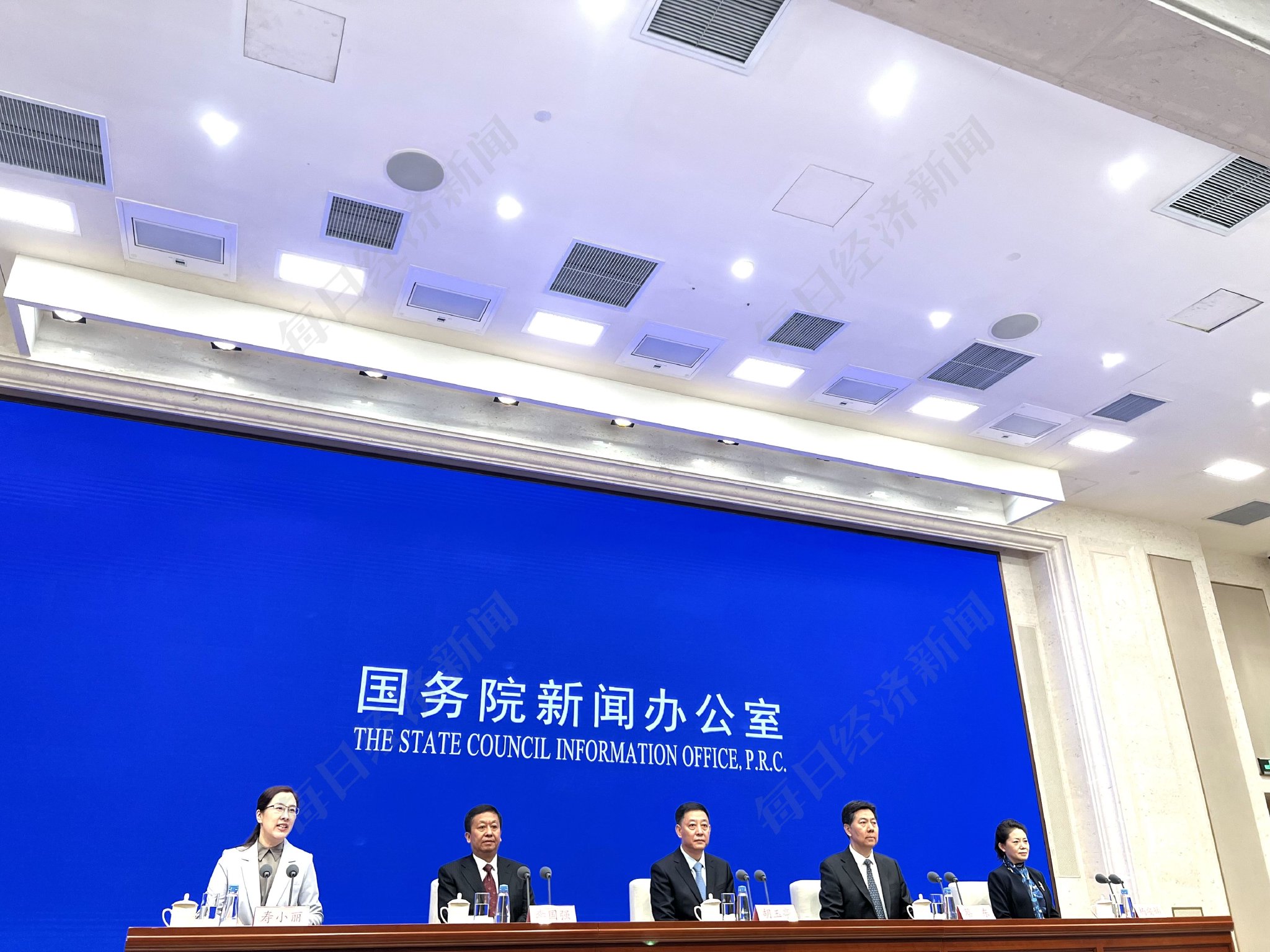 吉林省省长胡玉亭:预计今年吉林粮食总产量可以实现880亿斤,将用2~3年