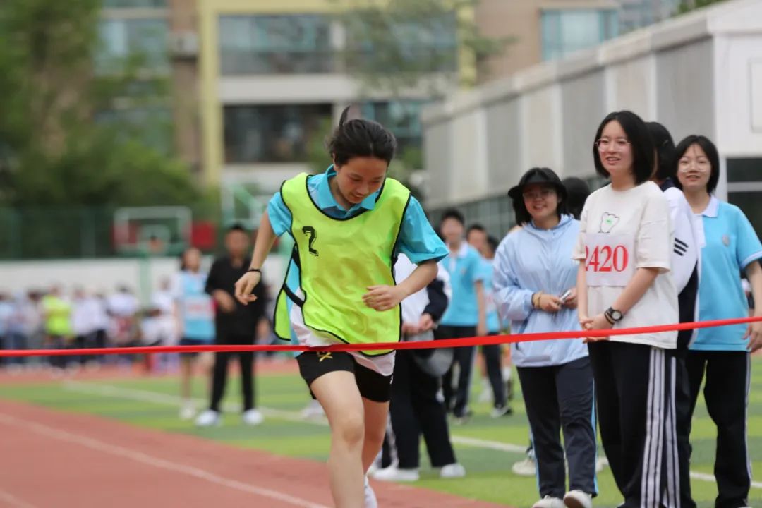 西安锦园中学体育节暨第二十届田径运动会圆满落幕