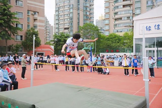 西安锦园中学体育节暨第二十届田径运动会圆满落幕