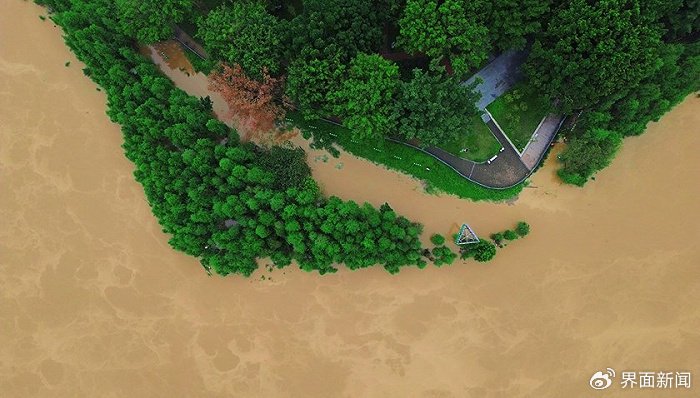 珠江流域北江发生2024年第2号洪水。图片来源：视觉中国