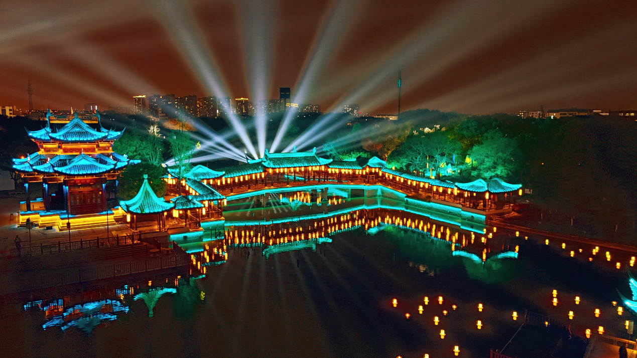 同程旅行赋能甪直古镇更新,青靛甪直沉浸式夜游景区即将开放