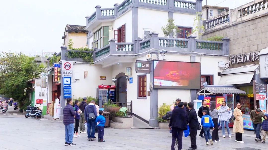 改善公厕小环境 展现潮州城市大文明