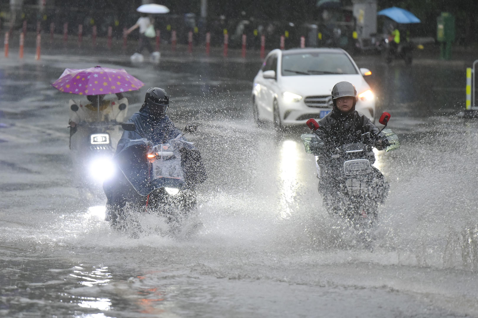 广东进入4月大概三分之二时间在下雨 中国气象局:今年华南前汛期跟