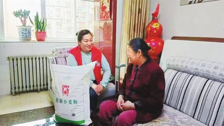 兰州市西固城街道玉门街南社区有支志愿服务队——最美"红旋风"方便