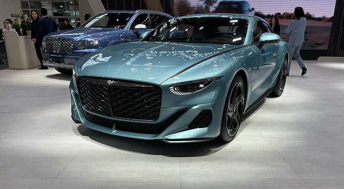 图集 | 2600多万元的电动超跑,超豪华车和概念车有哪些?|2024北京车展