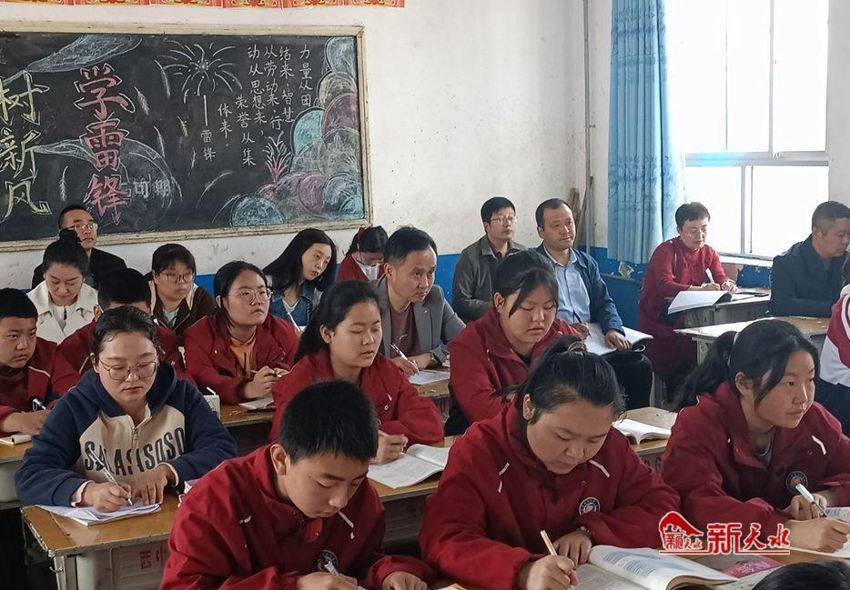 秦安县兴国中学与西川中学联盟校举办"同课异构"教学交流活动