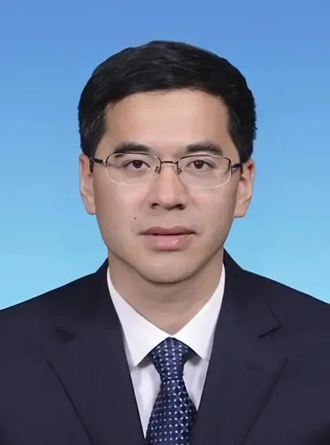 赵海东现任中共北京市朝阳区委常委,北京市朝阳区人民政府党组副书 