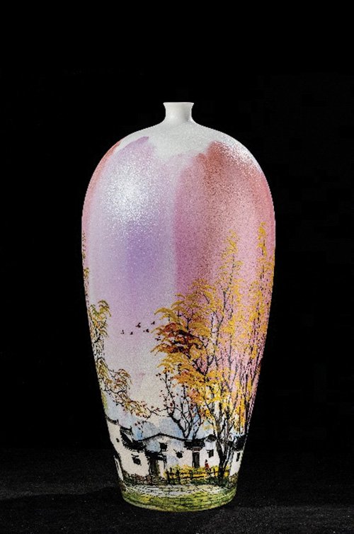 赖德全大师参展作品采访结束时,赖德全大师感慨地对记者说:"陶瓷艺术