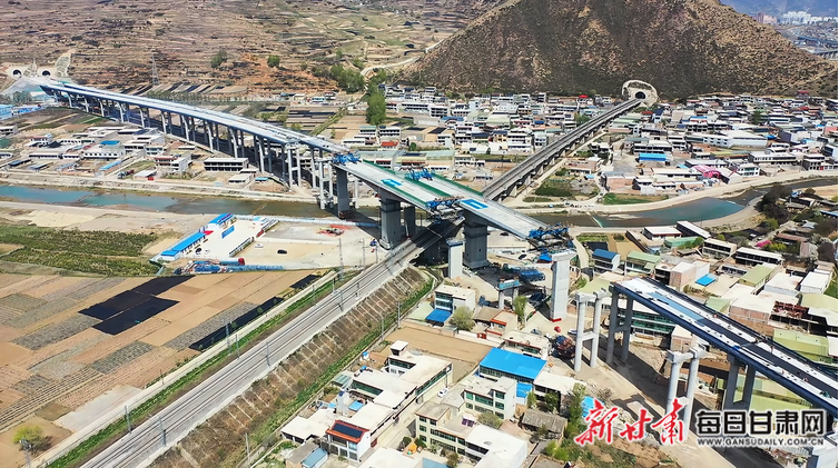完美"硬核转身"!